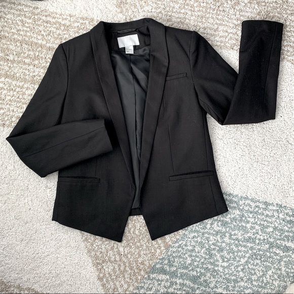 Classic Black Blazer - Picture 1 of 4